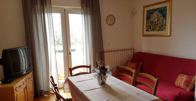 Appartamento Gabrijela per 4–6 persone – con balcone, a 450 m dalla spiaggia