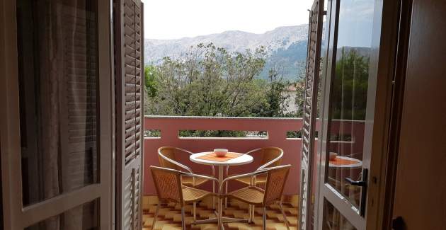 Appartamento Gabrijela per 4–6 persone – con balcone, a 450 m dalla spiaggia