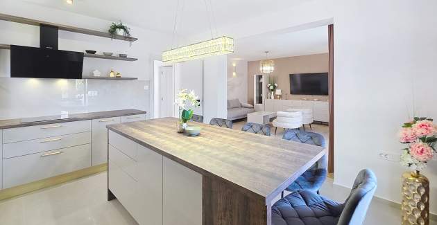Modern apartment Gabrijela for 4 persons - with Balcony, 450 m from the Beach