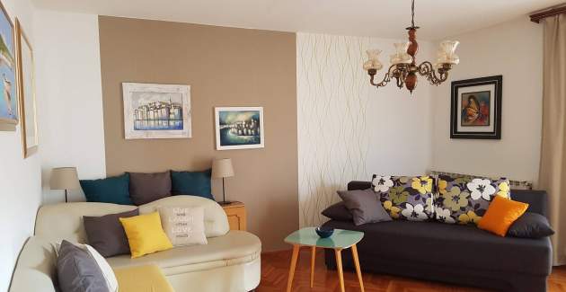 Appartamento Gabrijela per 4–6 persone – con balcone, a 450 m dalla spiaggia