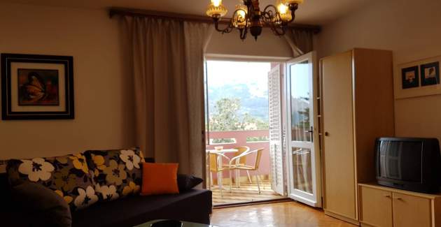 Appartamento Gabrijela per 4–6 persone – con balcone, a 450 m dalla spiaggia