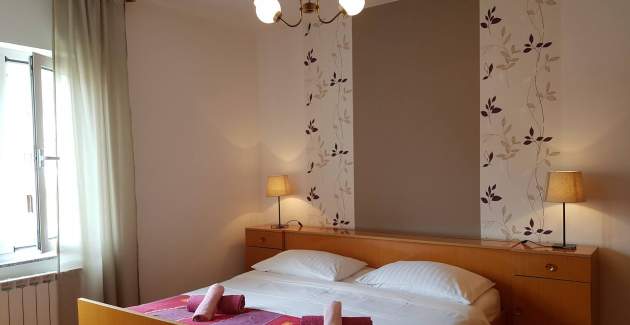 Appartamento Gabrijela per 4–6 persone – con balcone, a 450 m dalla spiaggia