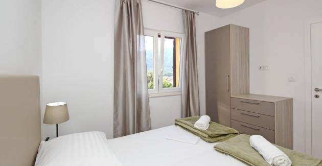 Šarmantan apartman Sunshine br.4 – s balkonom, 300 m od plaže