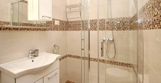 Šarmantan apartman Sunshine br.4 – s balkonom, 300 m od plaže