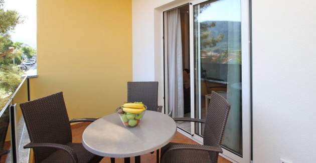 Šarmantan apartman Sunshine br.4 – s balkonom, 300 m od plaže