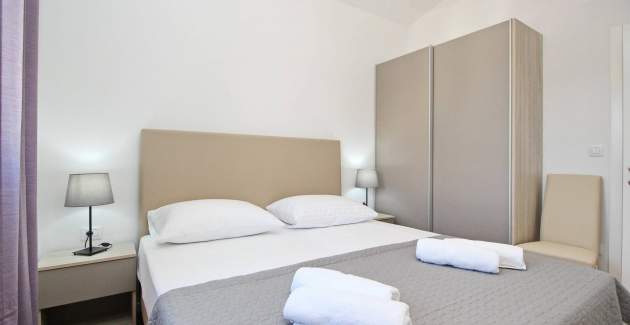 Charming Apartment Sunshine No.5 - with Balcony, 300 m from the Beach