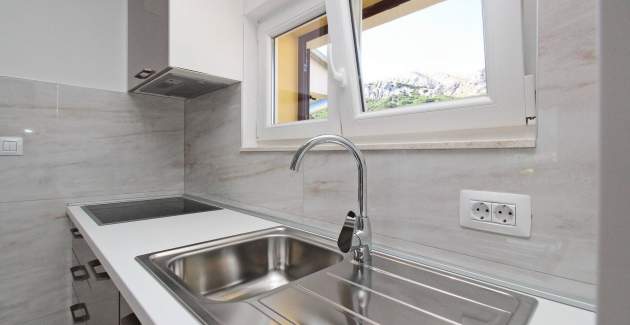 Charming Apartment Sunshine No.5 - with Balcony, 300 m from the Beach