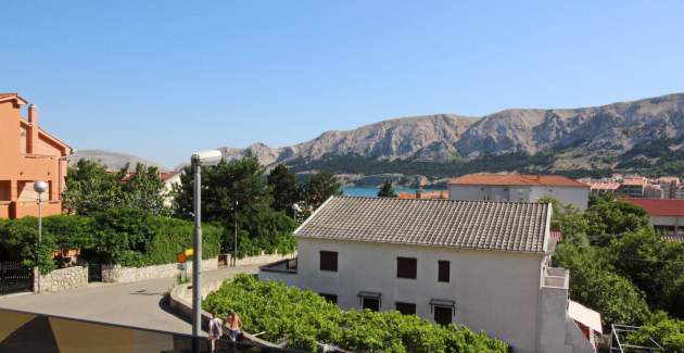 Charming Apartment Sunshine No.5 - with Balcony, 300 m from the Beach