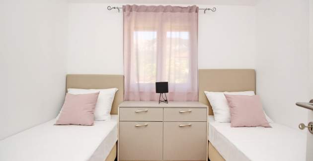 Charmantes Apartment Sunshine Nr.6 - mit Balkon, 300 m vom Strand entfernt