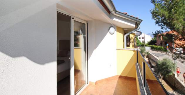 Charmantes Apartment Sunshine Nr.6 - mit Balkon, 300 m vom Strand entfernt