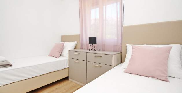 Charmantes Apartment Sunshine Nr.6 - mit Balkon, 300 m vom Strand entfernt