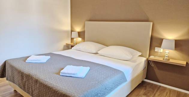 Affascinante Appartamento Sunshine BS – con Balcone, a 300 m dalla Spiaggia