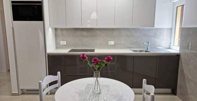 Charmantes Wohnung Sunshine DR - mit Balkon, 300 m vom Strand entferntthe Beach