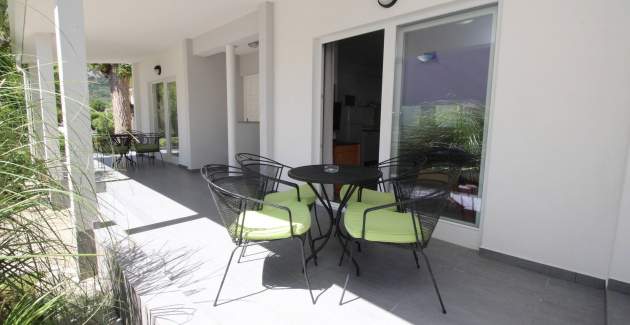 Apartment complex Villas Corinthia 2 - Top Location, 100m from the Beach, surrounded by Greenery