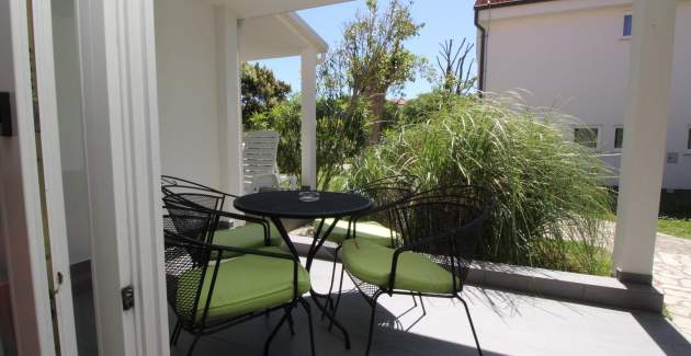 Apartment complex Villas Corinthia 6 - Top Location, 100m from the Beach, surrounded by Greenery