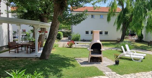 Apartment complex Villas Corinthia 14 - Top Location, 100m from the Beach, surrounded by Greenery