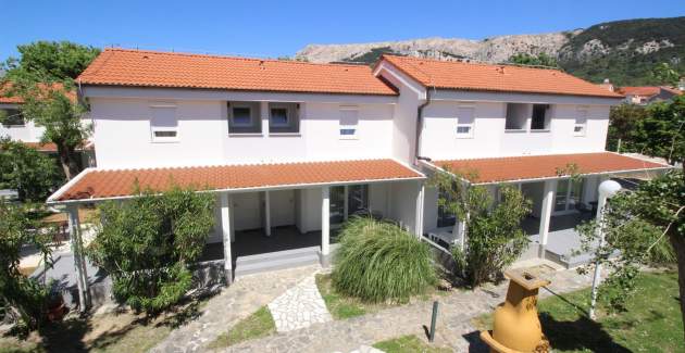 Apartment complex Villas Corinthia 16 - Top Location, 100m from the Beach, surrounded by Greenery