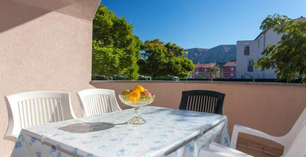 Apartman Zic br. 3 - s terasom, 350 m od plaže