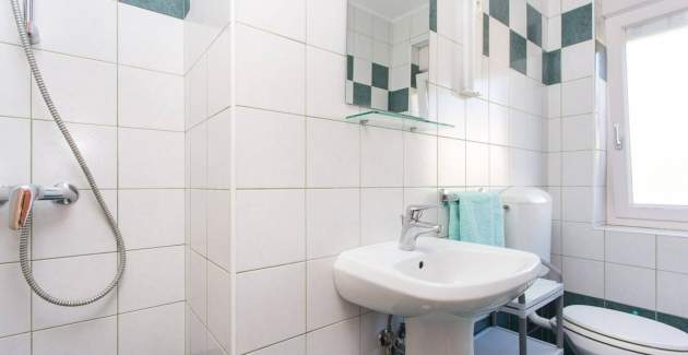 Apartment Mrakovcic No.4 - with Balcony, 350 m from the Beach