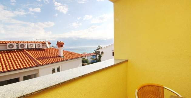 Apartment Limun 3 - with Balcony, 350m from the Beach