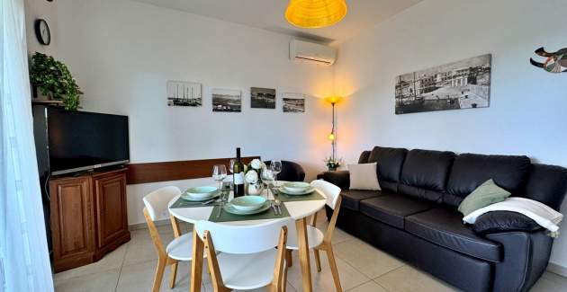 Apartments Zeljka – 15 m from Sea, Sea View