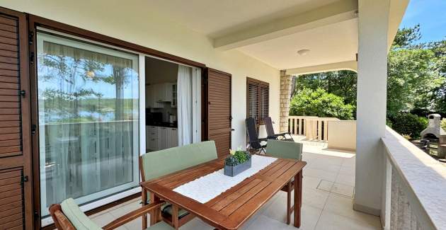 Apartments Zeljka – 15 m from Sea, Sea View