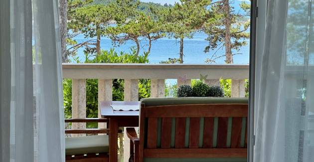 Apartments Zeljka – 15 m from Sea, Sea View