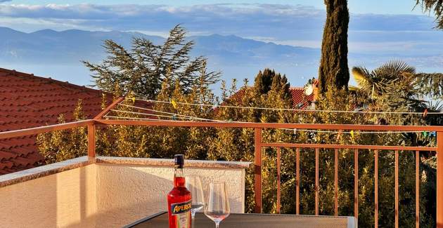 Apartment Katarina 2 – Sea View, Pet-Friendly