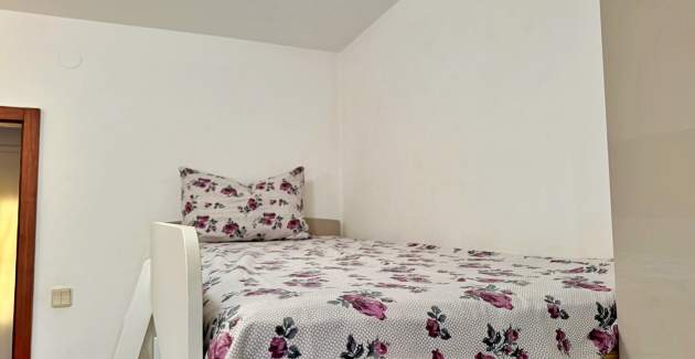 Apartment Katarina 2 – Sea View, Pet-Friendly