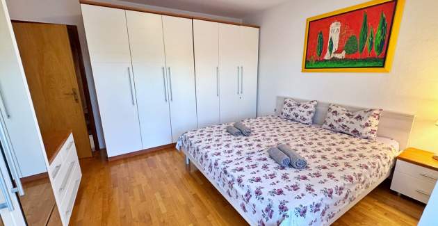 Apartment Katarina 2 – Sea View, Pet-Friendly