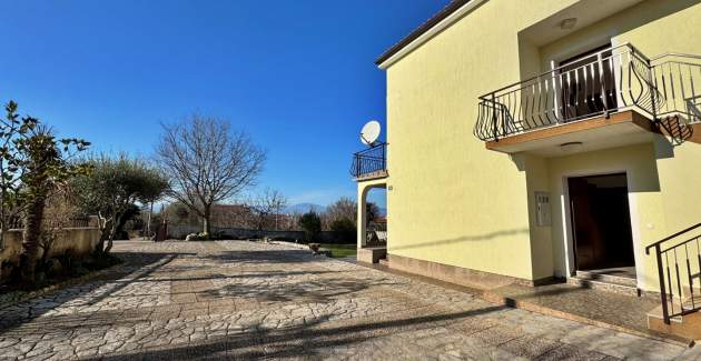 Apartment Pavle 2 – Pet-Friendly, Sea View