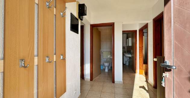 Apartment Pavle 2 – Pet-Friendly, Sea View