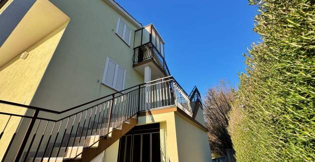 Apartments Pavle 3 - Attic, Sea View