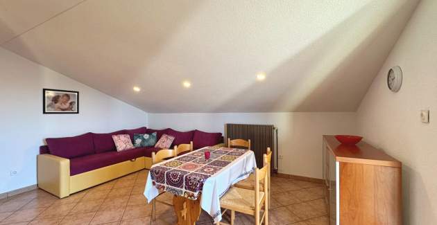 Apartments Pavle 3 - Attic, Sea View