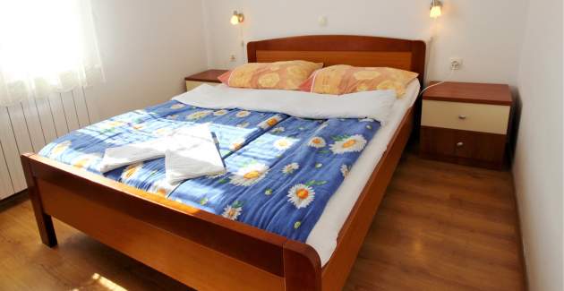 Apartment Lucijana No.1 - with Balcony, 150 m from the Beach