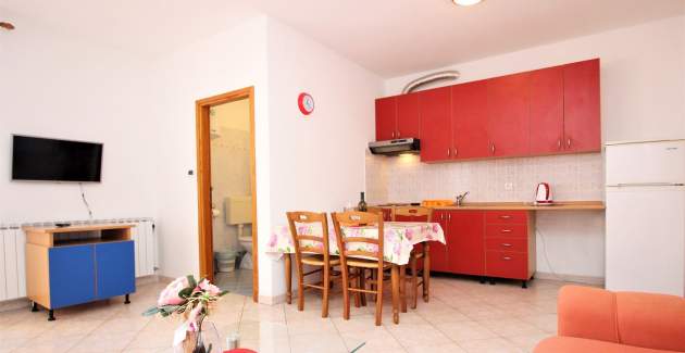 Apartment Lucijana No.2 - with Balcony, 150 m from the Beach