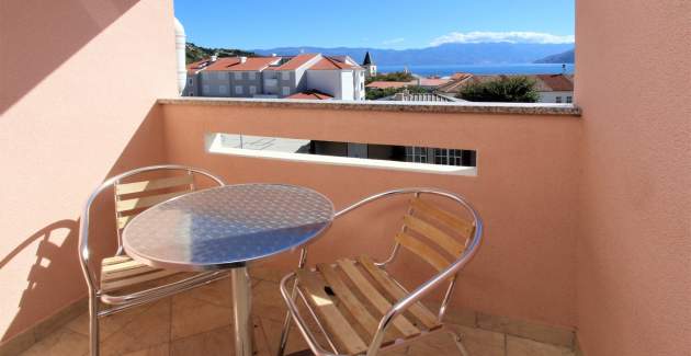 Apartment Lucijana No.8 - with Balcony, 150 m from the Beach