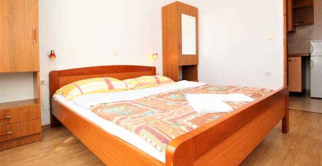 Apartment Lucijana No.8 - with Balcony, 150 m from the Beach