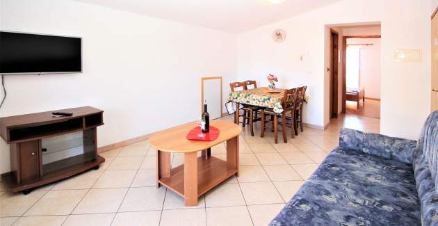 Apartment Lucijana No.8 - with Balcony, 150 m from the Beach