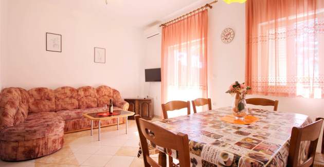 Apartment Lucijana No.9 - with Terrace, 150 m from the Beach