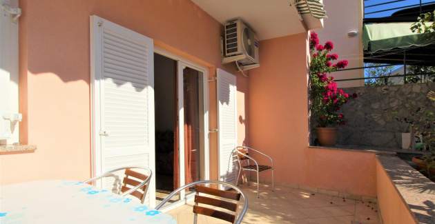Apartment Lucijana No.9 - with Terrace, 150 m from the Beach
