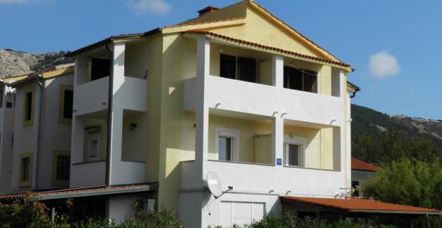 Classic Apartment Miljenka No.5 - with Balcony and Parking