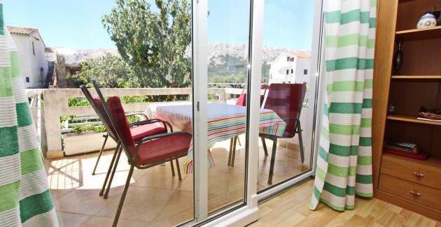 Apartment Mul No.6 Dr - with Balcony and Parking