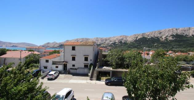 Apartment Mul No.8 Dr - with Balcony and Parking