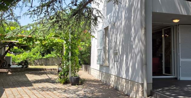 Ferienhaus Hlad – Nahe dem Zentrum, mit privatem Garten