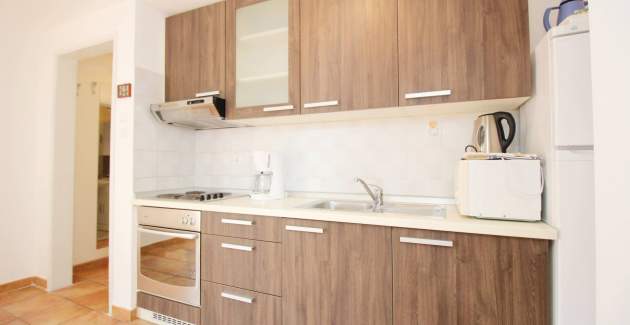 Apartment Pintar Beach - with Sea View, near the Beach