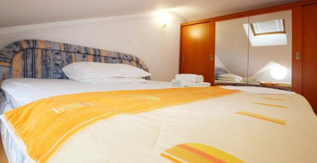 Apartment Pintar Beach - with Sea View, near the Beach