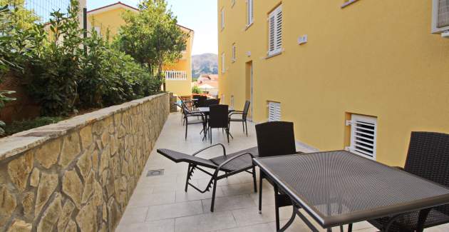 Monolocale Gorica 2 n. 13 – con piscina, livello interrato