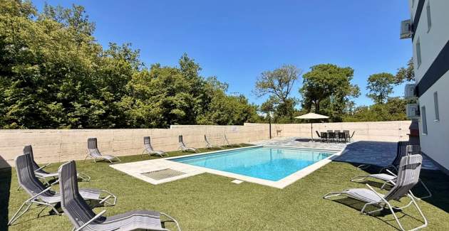 Apartment Lavanda Verde 2 — mit Pool