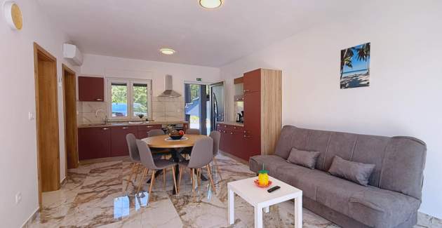 Apartment Lavanda Verde 2 — mit Pool